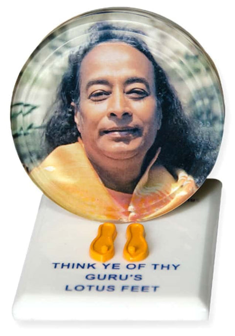 Paduka: Paramahansa Yogananda